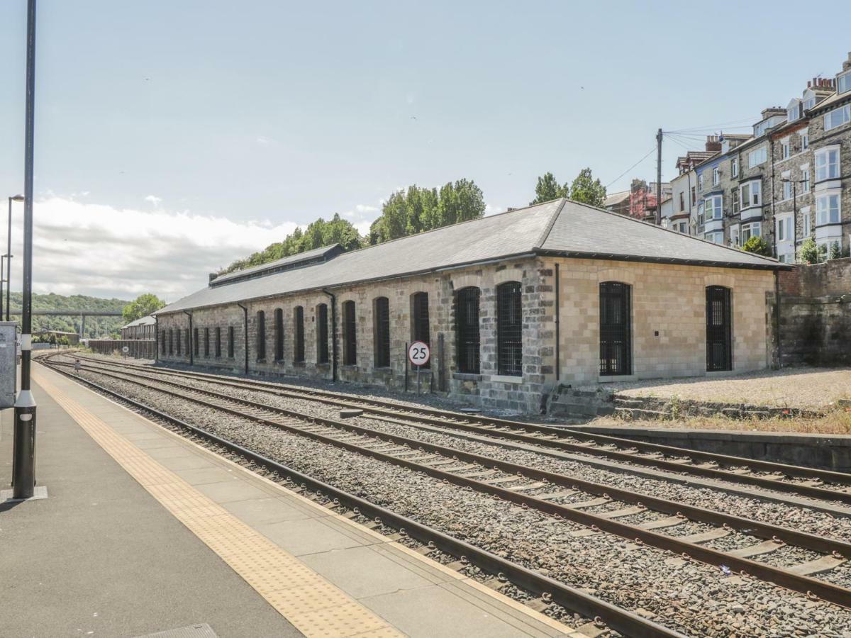 דירות וויטבי Tornado Engine Shed מראה חיצוני תמונה